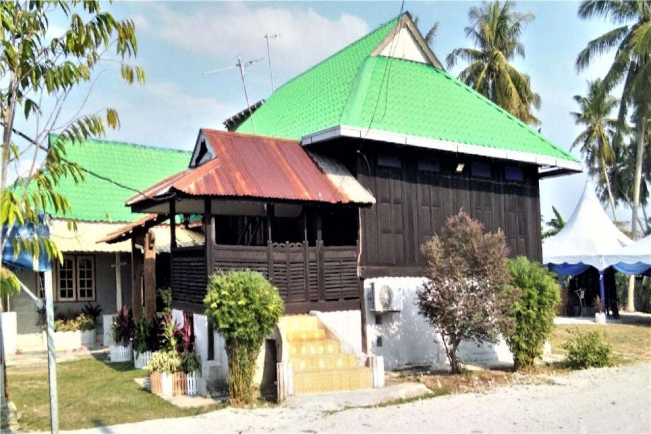 Oyo Home 90495 Homestay Kampung Kota Aur Sungai Petani Extérieur photo